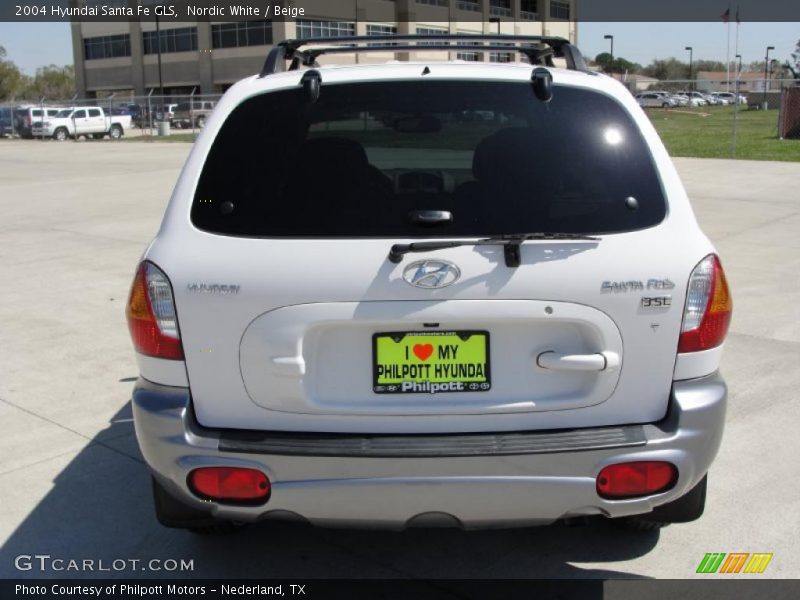 Nordic White / Beige 2004 Hyundai Santa Fe GLS
