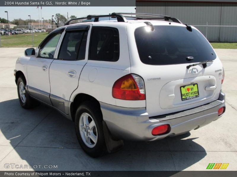 Nordic White / Beige 2004 Hyundai Santa Fe GLS