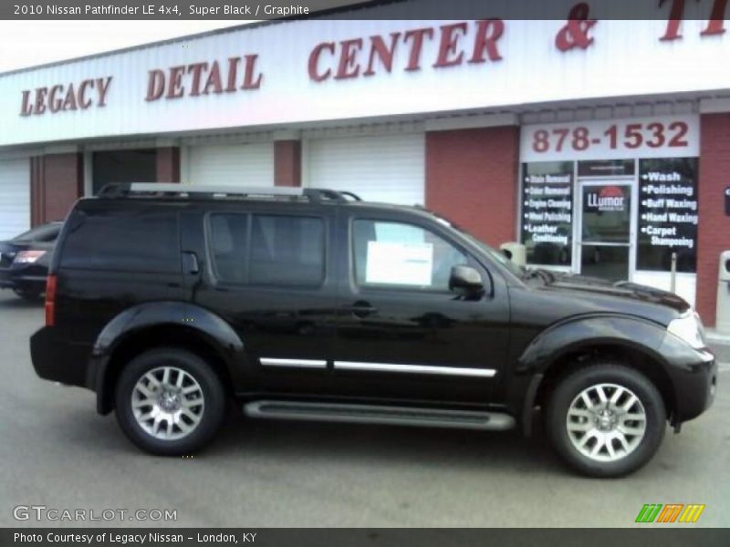 Super Black / Graphite 2010 Nissan Pathfinder LE 4x4