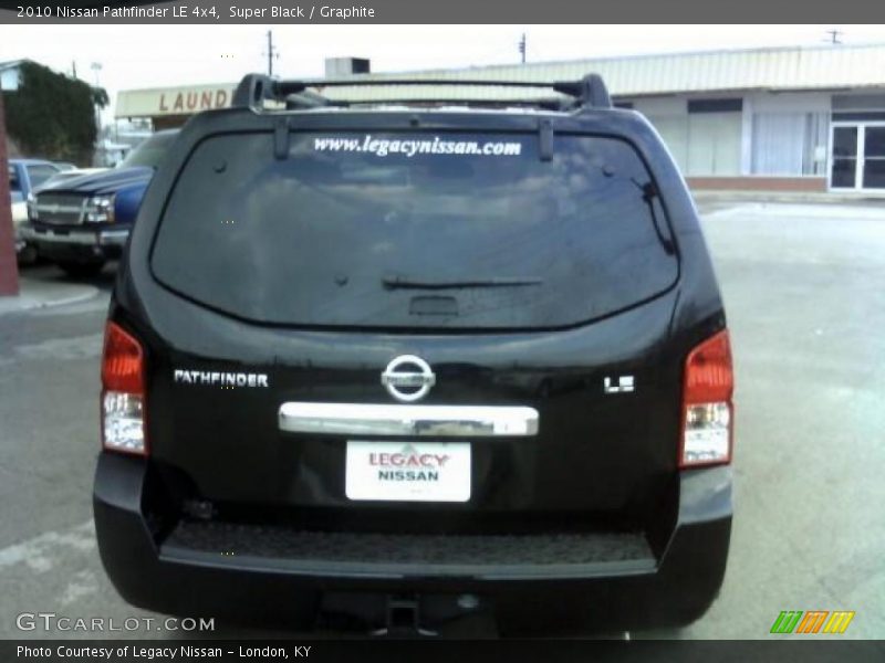 Super Black / Graphite 2010 Nissan Pathfinder LE 4x4
