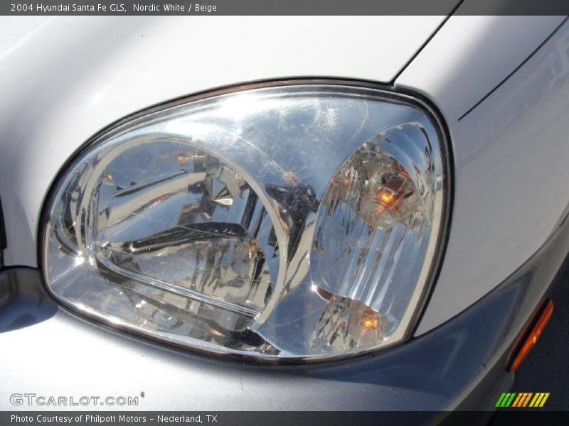 Nordic White / Beige 2004 Hyundai Santa Fe GLS