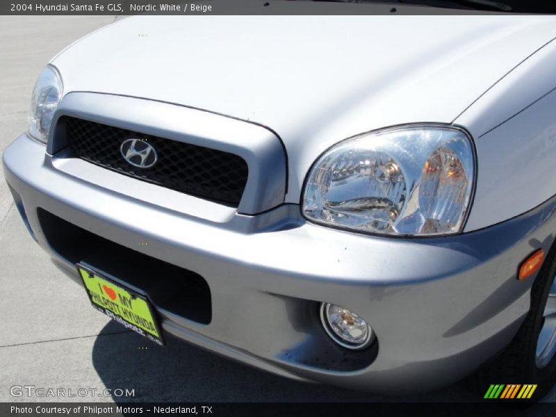 Nordic White / Beige 2004 Hyundai Santa Fe GLS