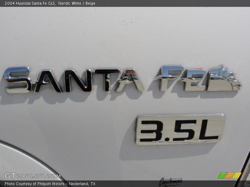 Nordic White / Beige 2004 Hyundai Santa Fe GLS