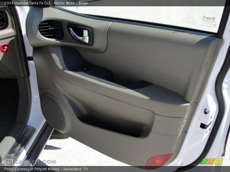Nordic White / Beige 2004 Hyundai Santa Fe GLS