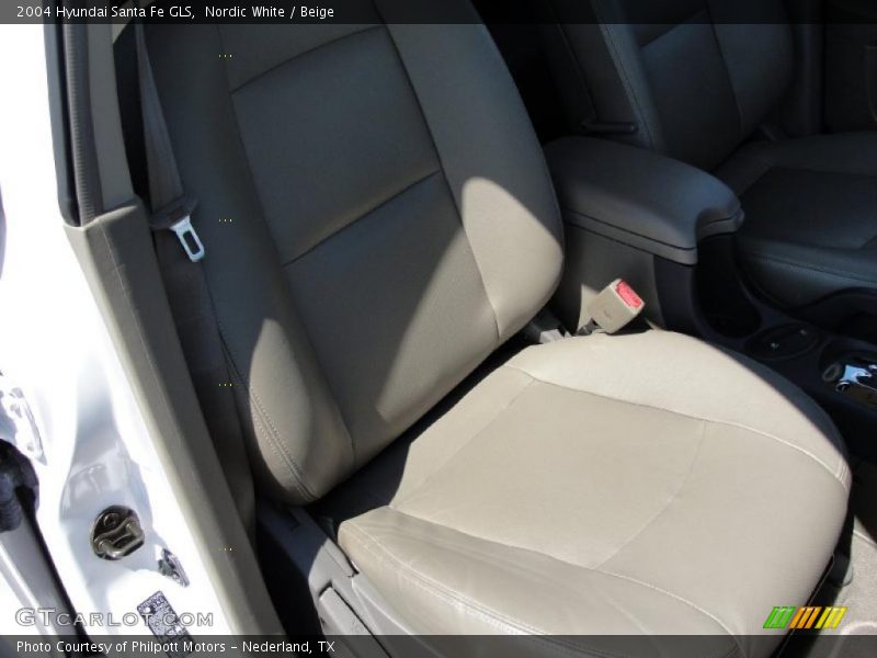 Nordic White / Beige 2004 Hyundai Santa Fe GLS