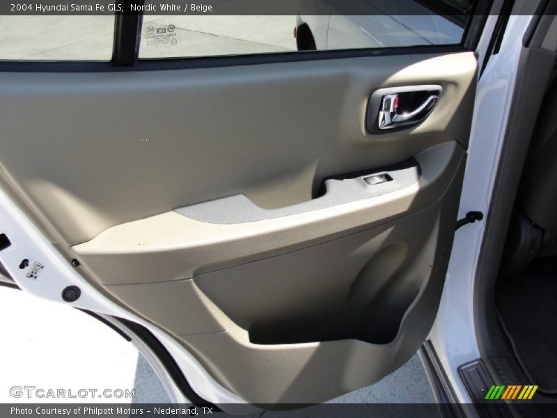Nordic White / Beige 2004 Hyundai Santa Fe GLS