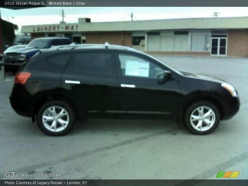 Wicked Black / Gray 2010 Nissan Rogue SL