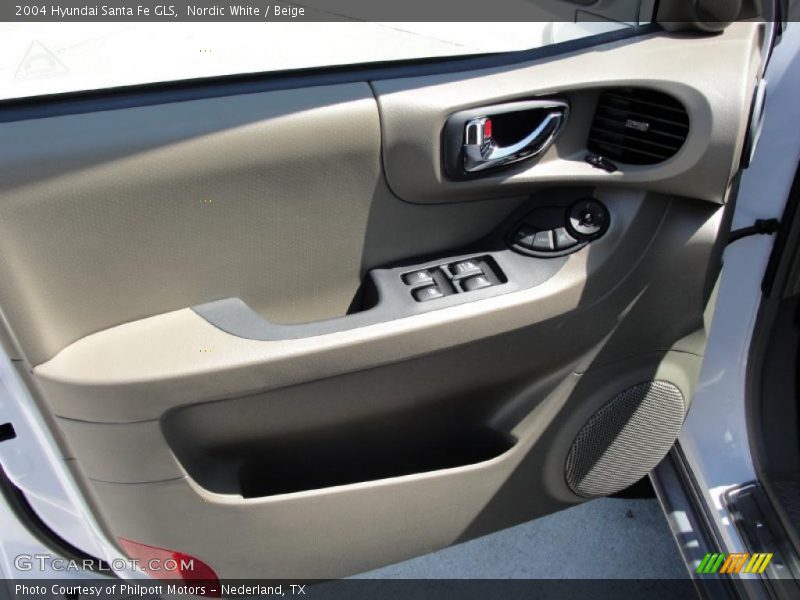 Nordic White / Beige 2004 Hyundai Santa Fe GLS