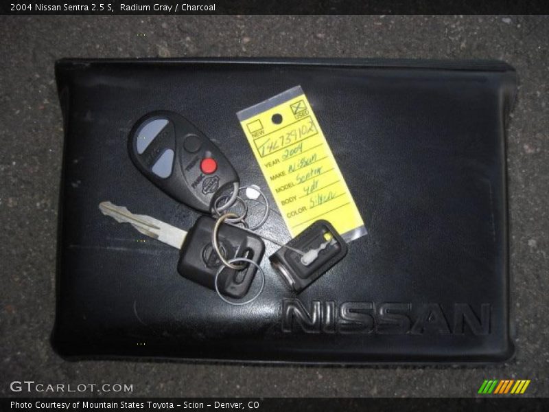 Radium Gray / Charcoal 2004 Nissan Sentra 2.5 S