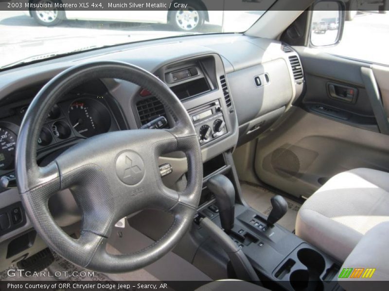Munich Silver Metallic / Gray 2003 Mitsubishi Montero XLS 4x4