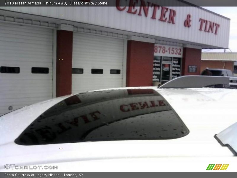 Blizzard White / Stone 2010 Nissan Armada Platinum 4WD