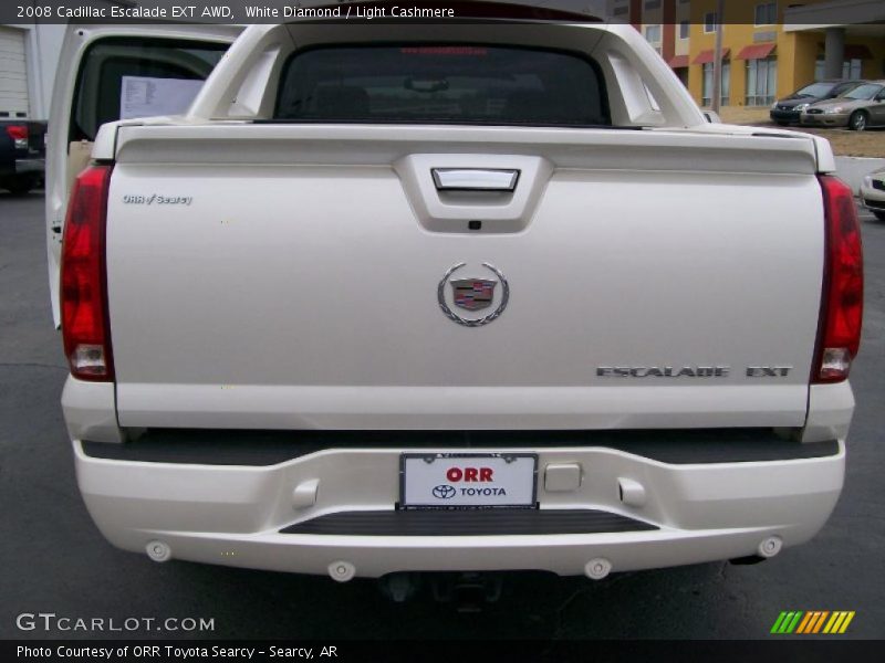 White Diamond / Light Cashmere 2008 Cadillac Escalade EXT AWD