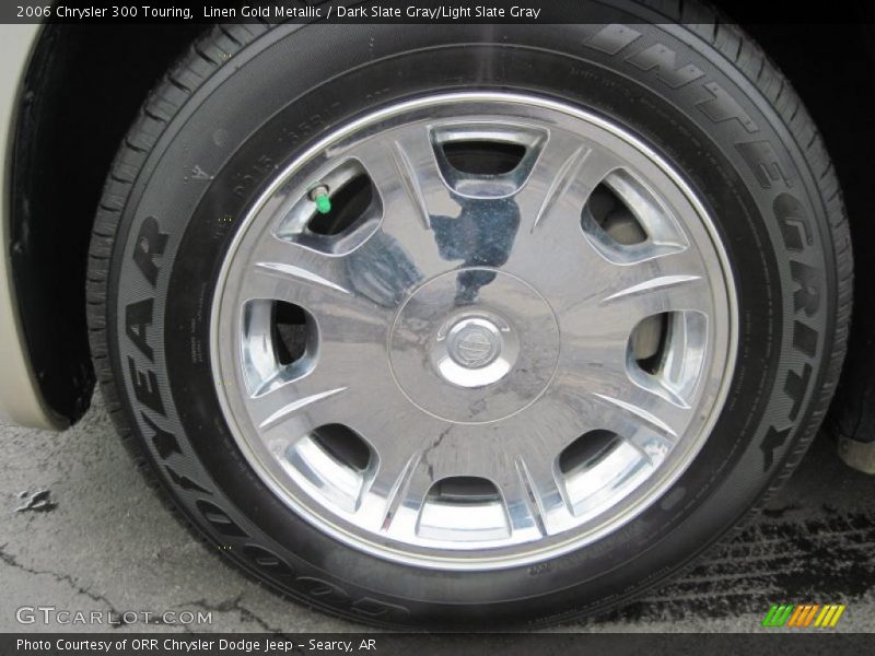 Linen Gold Metallic / Dark Slate Gray/Light Slate Gray 2006 Chrysler 300 Touring