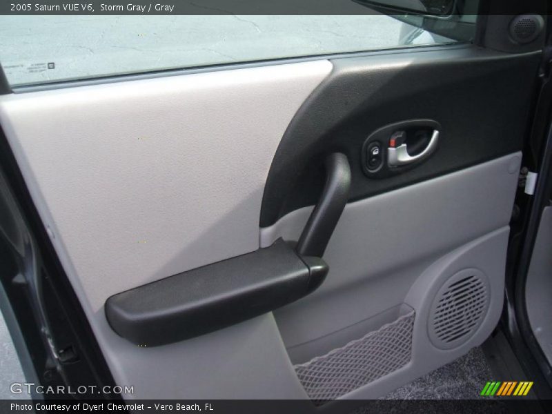 Storm Gray / Gray 2005 Saturn VUE V6