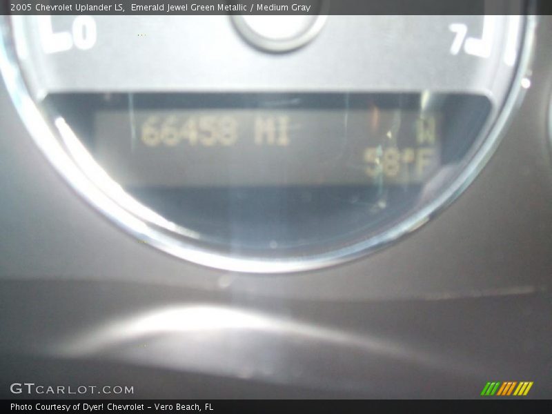 Emerald Jewel Green Metallic / Medium Gray 2005 Chevrolet Uplander LS