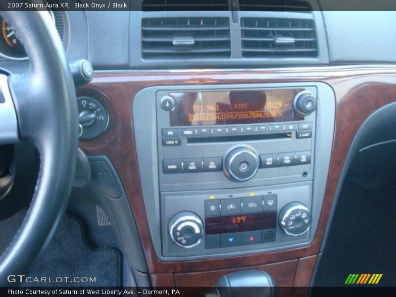 Black Onyx / Black 2007 Saturn Aura XR
