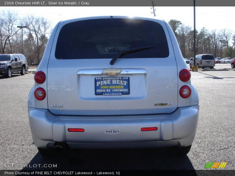 Silver Ice Metallic / Gray 2009 Chevrolet HHR LT