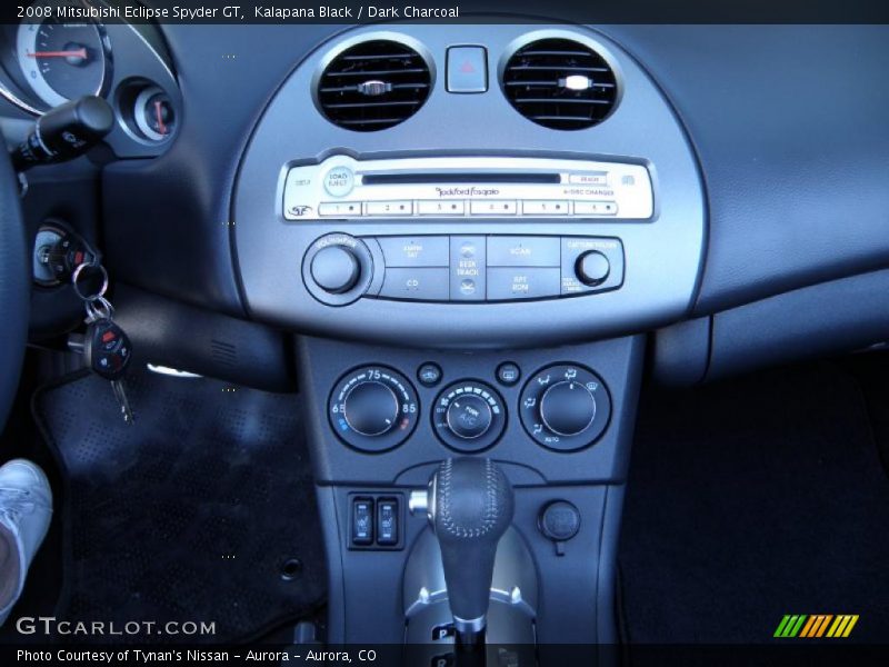 Controls of 2008 Eclipse Spyder GT