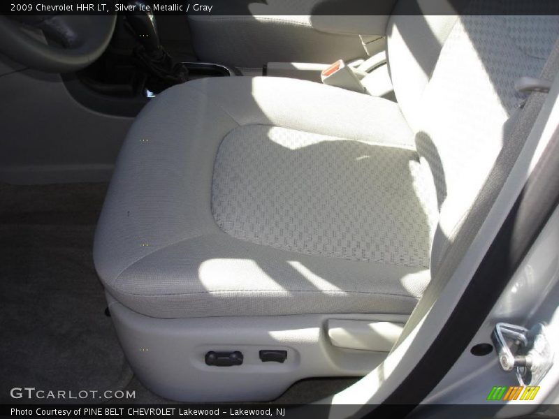 Silver Ice Metallic / Gray 2009 Chevrolet HHR LT