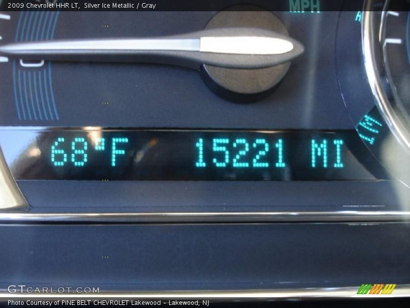 Silver Ice Metallic / Gray 2009 Chevrolet HHR LT