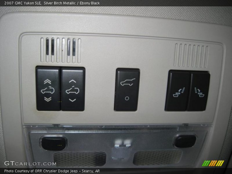 Silver Birch Metallic / Ebony Black 2007 GMC Yukon SLE