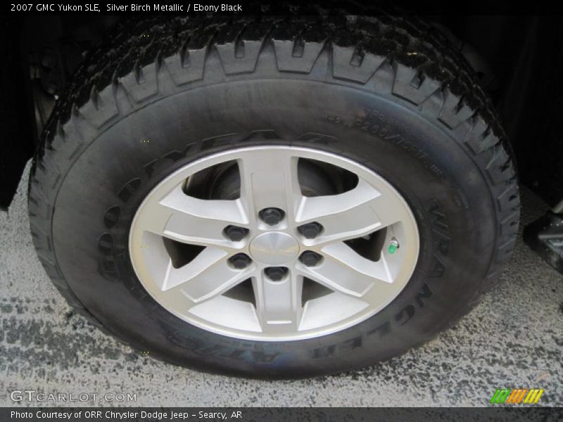 Silver Birch Metallic / Ebony Black 2007 GMC Yukon SLE