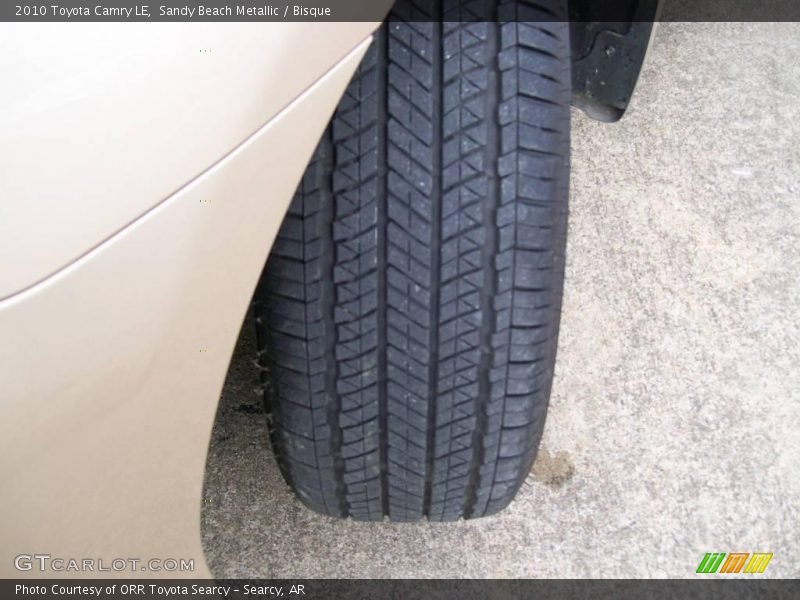 Sandy Beach Metallic / Bisque 2010 Toyota Camry LE