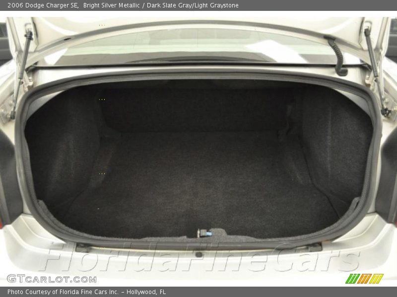 Bright Silver Metallic / Dark Slate Gray/Light Graystone 2006 Dodge Charger SE