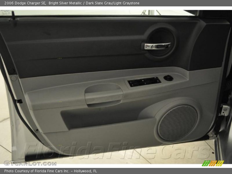 Bright Silver Metallic / Dark Slate Gray/Light Graystone 2006 Dodge Charger SE