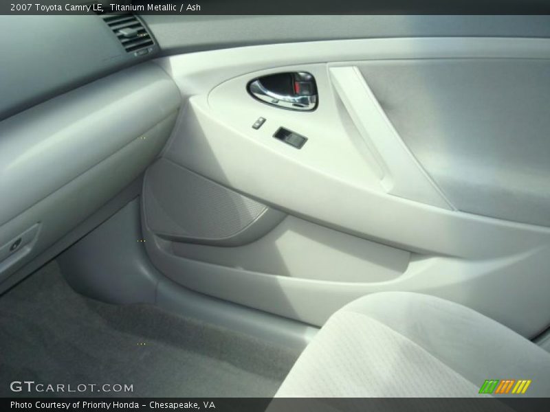 Titanium Metallic / Ash 2007 Toyota Camry LE