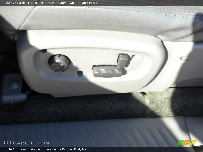 Summit White / Dark Pewter 2002 Chevrolet TrailBlazer LT 4x4