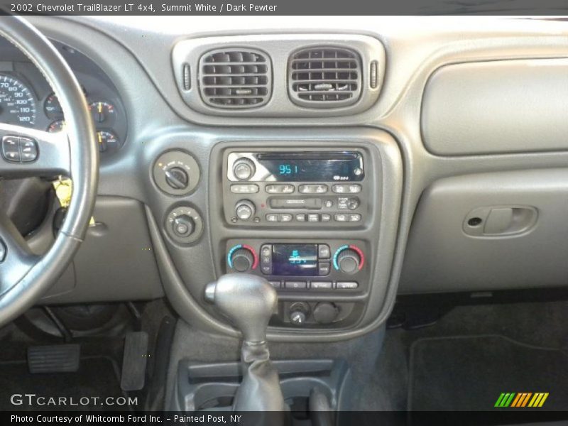 Summit White / Dark Pewter 2002 Chevrolet TrailBlazer LT 4x4