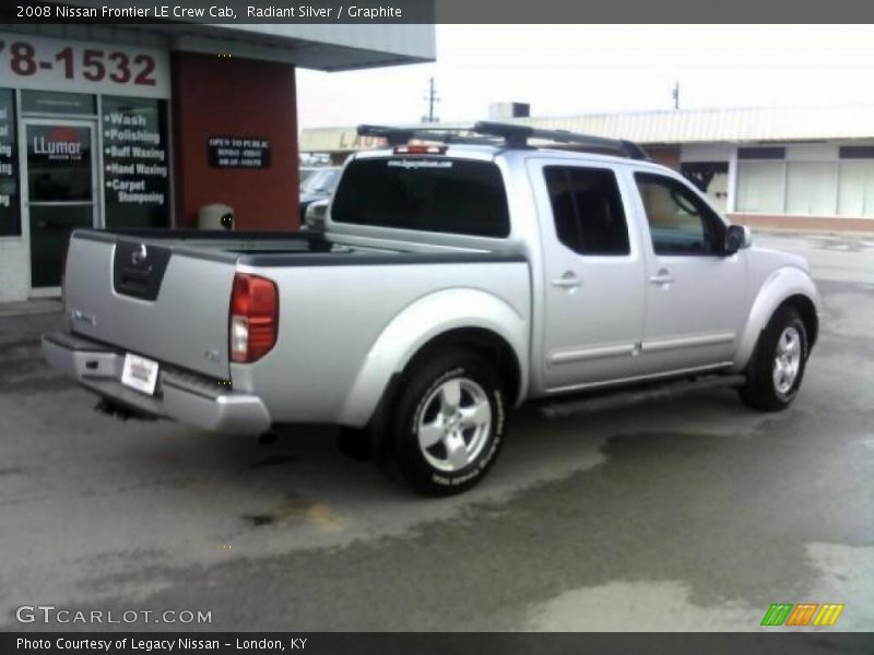 Radiant Silver / Graphite 2008 Nissan Frontier LE Crew Cab