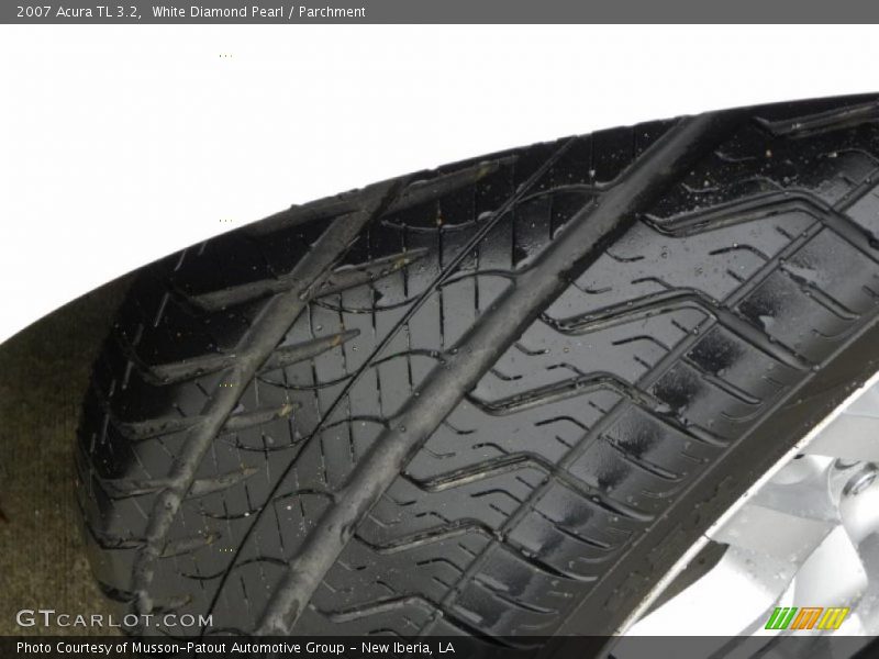White Diamond Pearl / Parchment 2007 Acura TL 3.2
