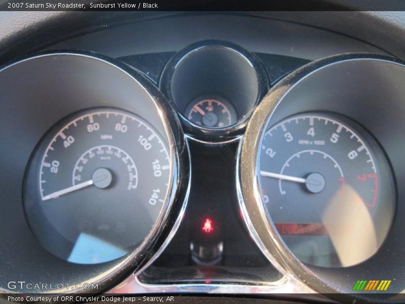 Sunburst Yellow / Black 2007 Saturn Sky Roadster