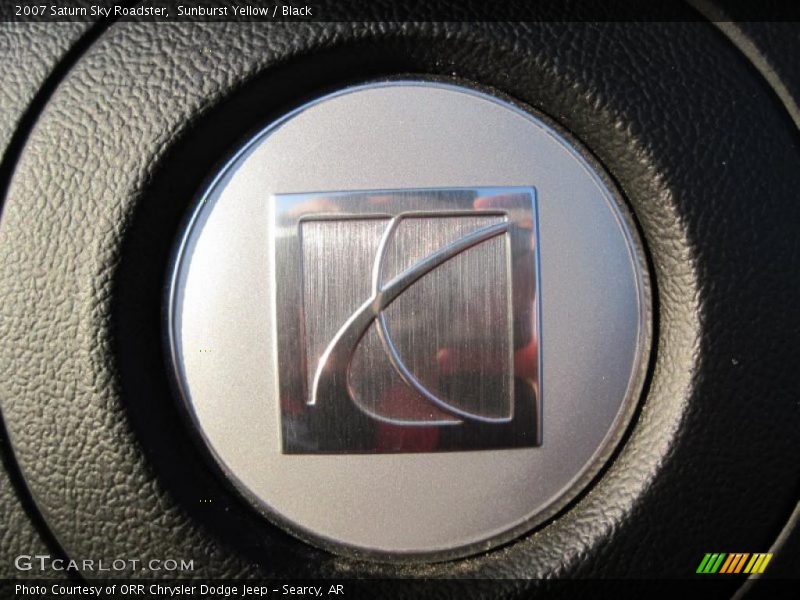 Sunburst Yellow / Black 2007 Saturn Sky Roadster