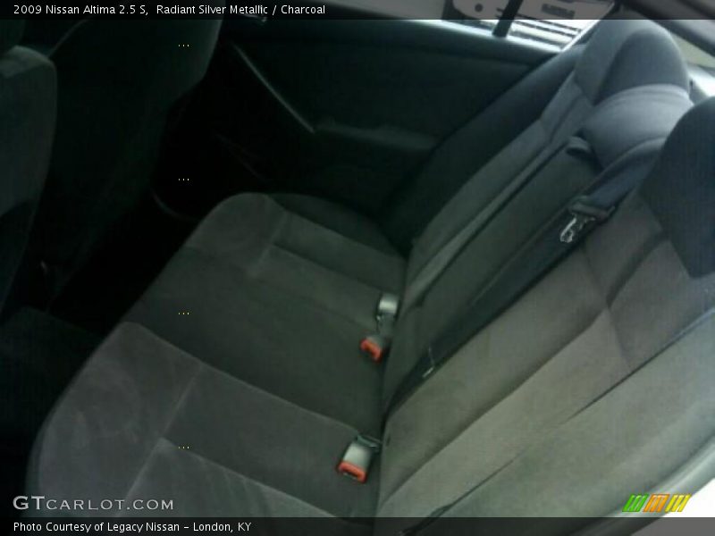Radiant Silver Metallic / Charcoal 2009 Nissan Altima 2.5 S