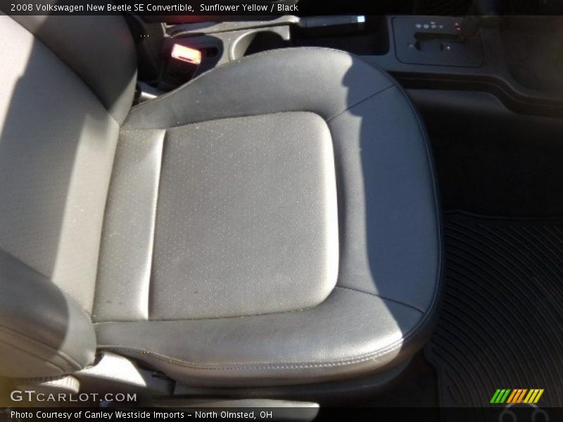 Sunflower Yellow / Black 2008 Volkswagen New Beetle SE Convertible