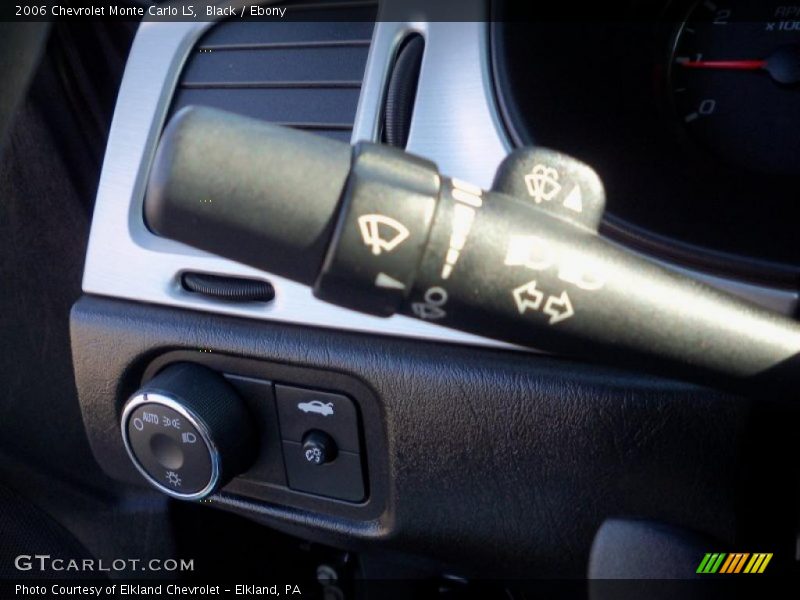 Black / Ebony 2006 Chevrolet Monte Carlo LS