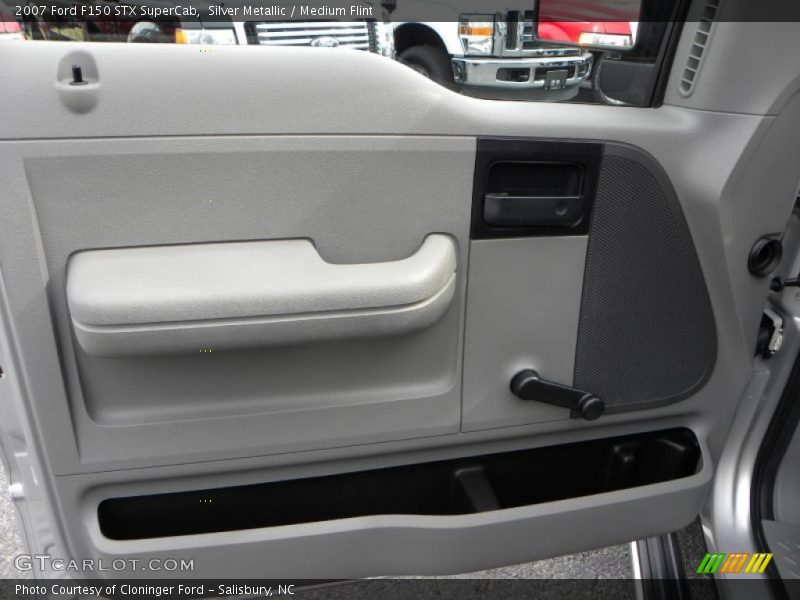 Silver Metallic / Medium Flint 2007 Ford F150 STX SuperCab