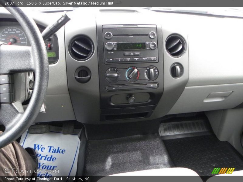 Silver Metallic / Medium Flint 2007 Ford F150 STX SuperCab