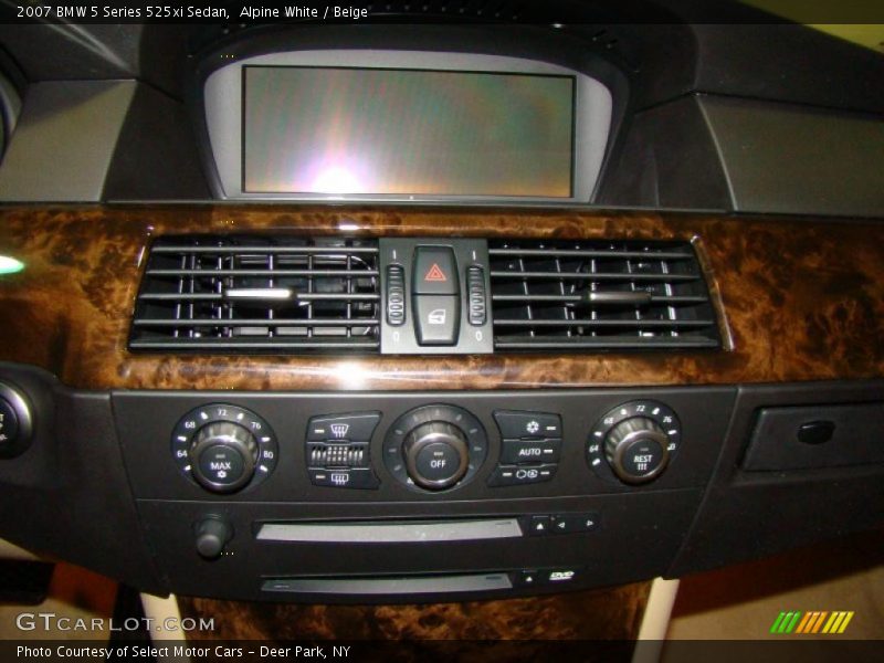 Alpine White / Beige 2007 BMW 5 Series 525xi Sedan