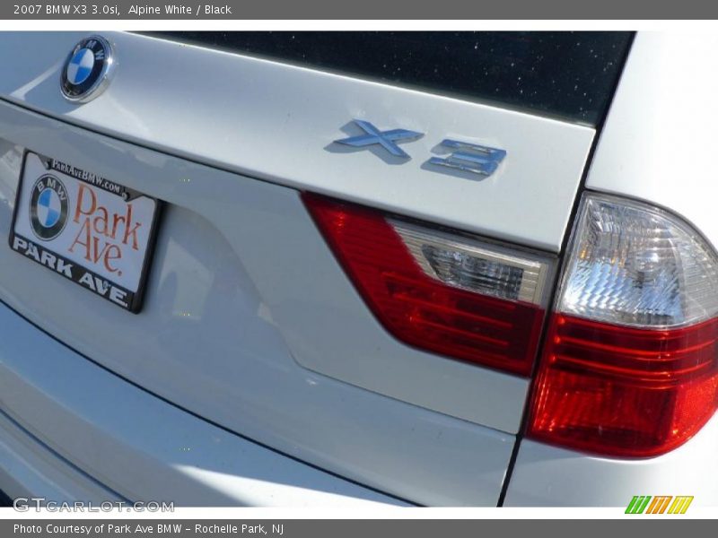 Alpine White / Black 2007 BMW X3 3.0si