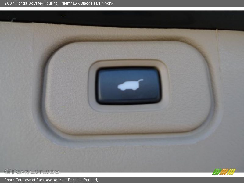 Nighthawk Black Pearl / Ivory 2007 Honda Odyssey Touring