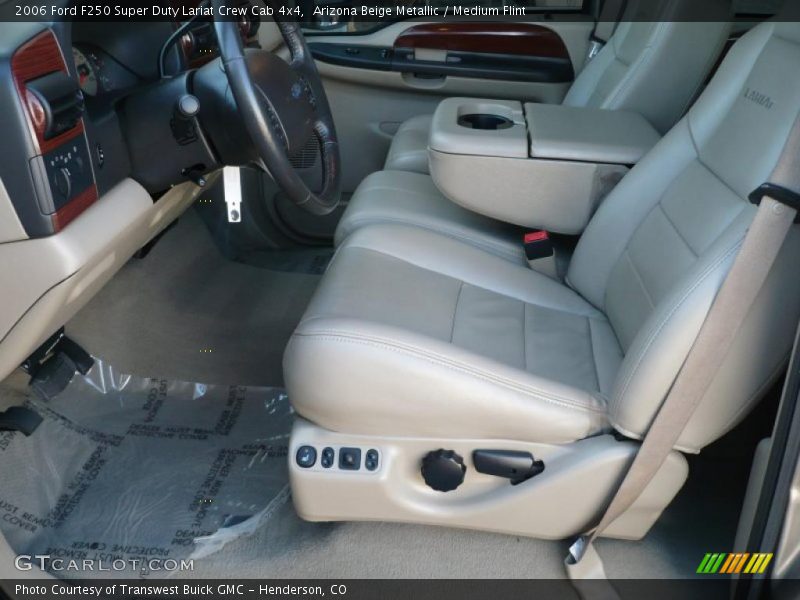 Arizona Beige Metallic / Medium Flint 2006 Ford F250 Super Duty Lariat Crew Cab 4x4