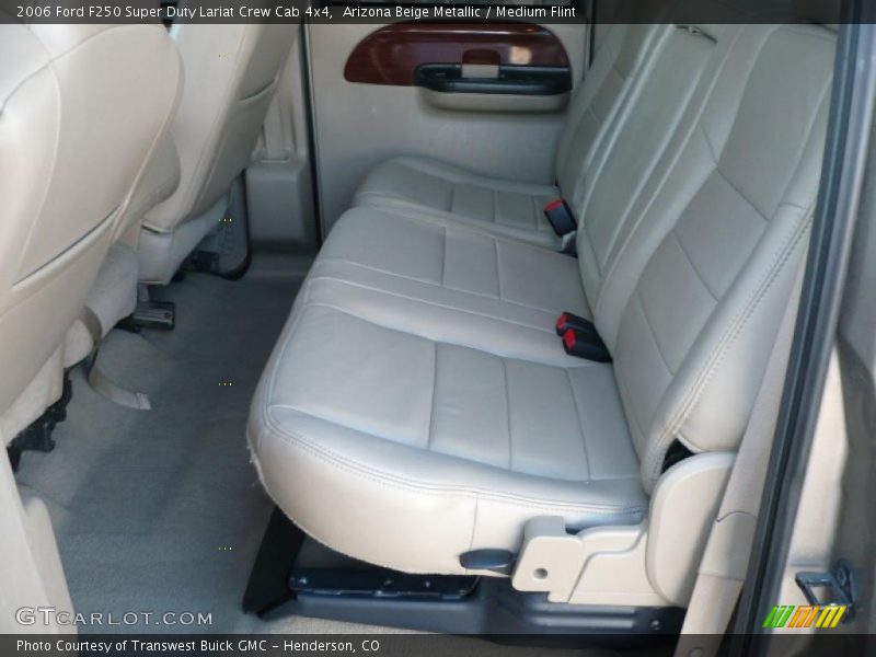 Arizona Beige Metallic / Medium Flint 2006 Ford F250 Super Duty Lariat Crew Cab 4x4
