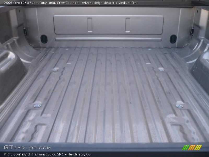 Arizona Beige Metallic / Medium Flint 2006 Ford F250 Super Duty Lariat Crew Cab 4x4