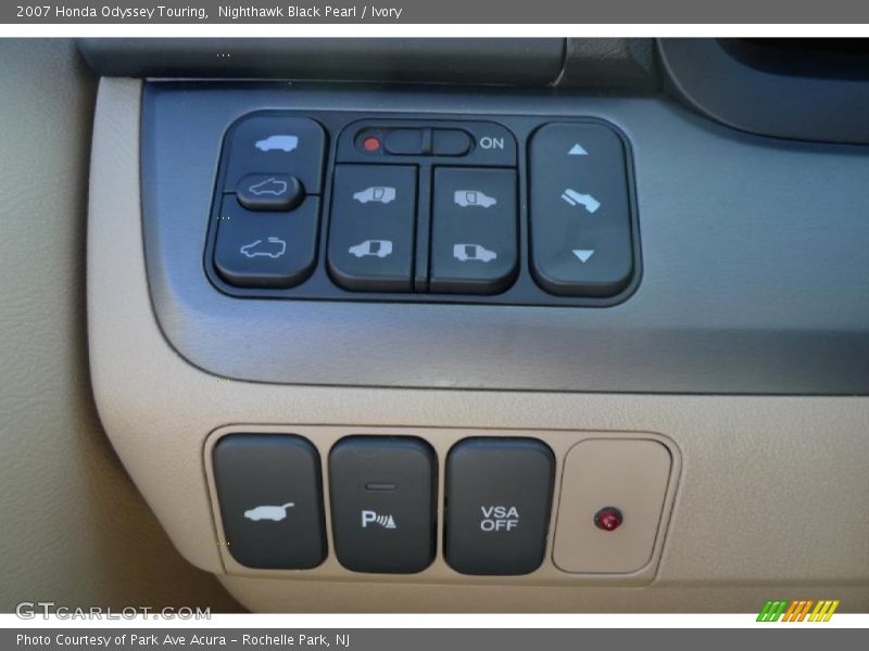 Nighthawk Black Pearl / Ivory 2007 Honda Odyssey Touring