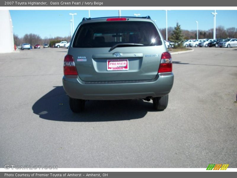 Oasis Green Pearl / Ivory Beige 2007 Toyota Highlander