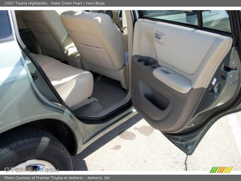 Oasis Green Pearl / Ivory Beige 2007 Toyota Highlander
